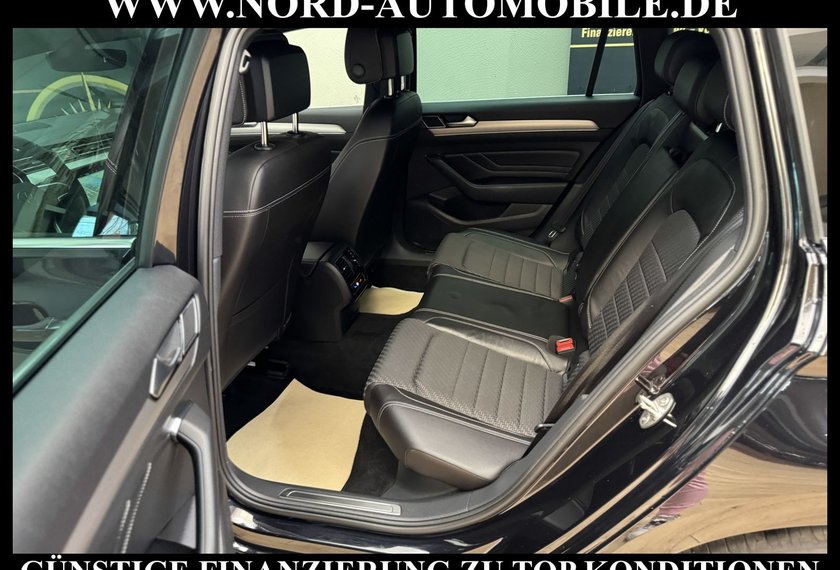 Volkswagen Passat Variant Passat Variant R-Line 2.0 TSI DSG Area View/AHK/