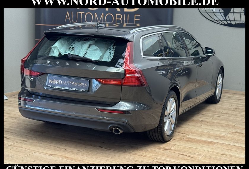 Volvo V60 V60 Kombi D3 Momentum Pro *LED*Navi*AHK*Kamera*