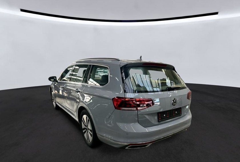 Volkswagen Passat Variant Passat Variant GTE 1.4 TSI Hybrid DSG AHK