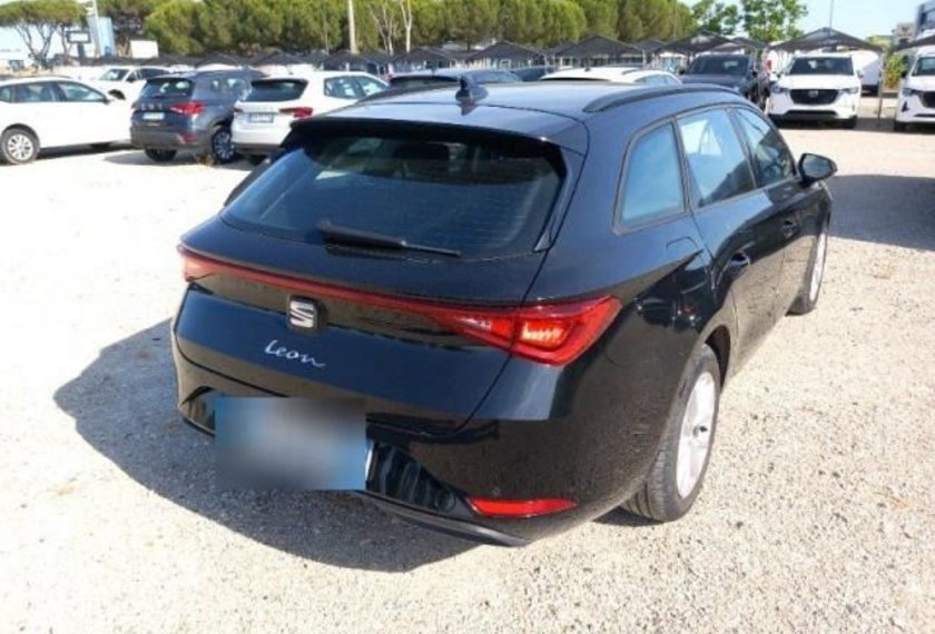 Seat Leon Leon Sportstourer 1.5 eTSI Style DSG Navi/LED/16