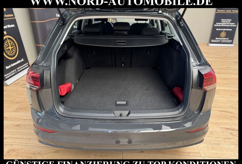 Volkswagen Golf Golf VIII Variant 1.5 eTSI Life DSG AHK/Navi/LED