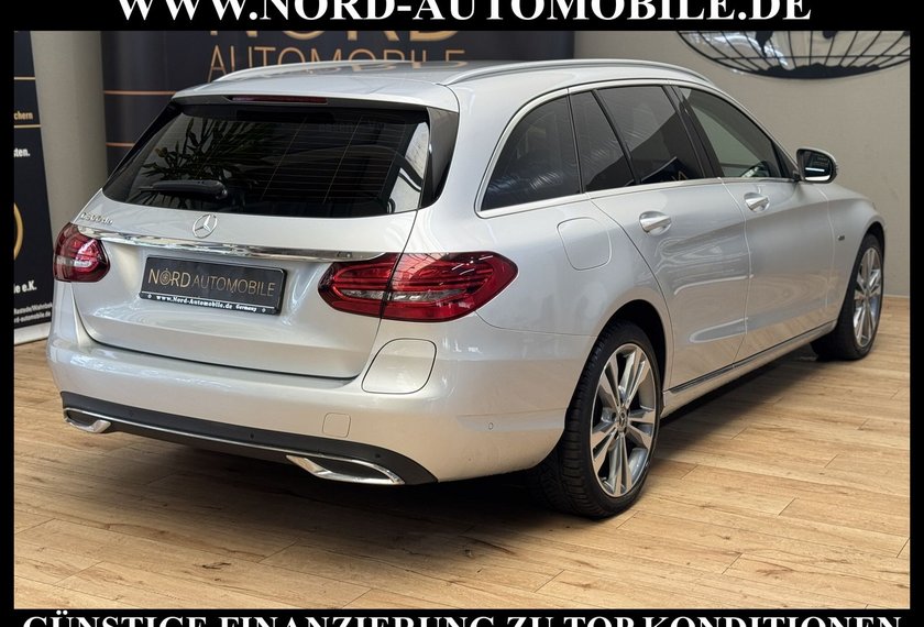 Mercedes-Benz C 300 C 300 T de 9G-Tronic Leder*Navi*LED*APS*AHK*18&apos;&apos;