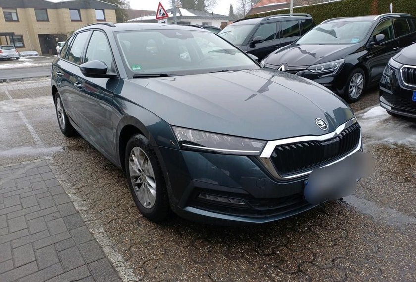 Skoda Octavia Octavia Combi Ambition 2.0 TDI DSG Kamera/AHK/