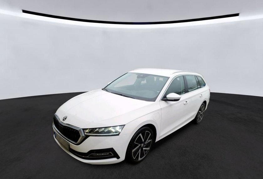 Skoda Octavia Octavia iV Combi Style 1.4 TSI DSG Head-Up/18/