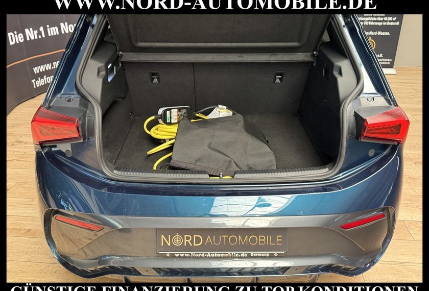 Cupra Born Born 150 KW Automatik Kamera/Navi/LED/19