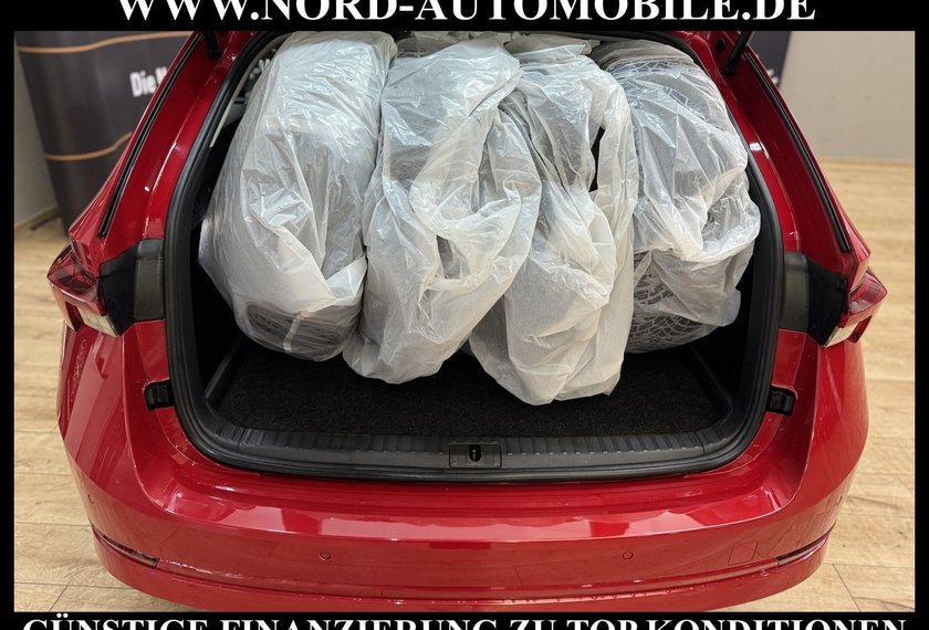 Skoda Octavia Octavia iV Combi Style 1.4 TSI DSG Pano/HeadUp/