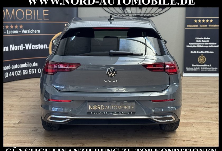 Volkswagen Golf Golf VIII Lim.1.5 TSI Active Matrix/StHz/Navi/