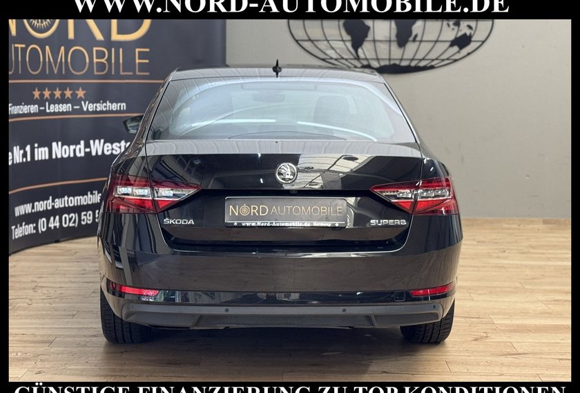 Skoda Superb Superb 2.0 TDI DSG Limo Leder/Navi/Xen/Kamera Pr