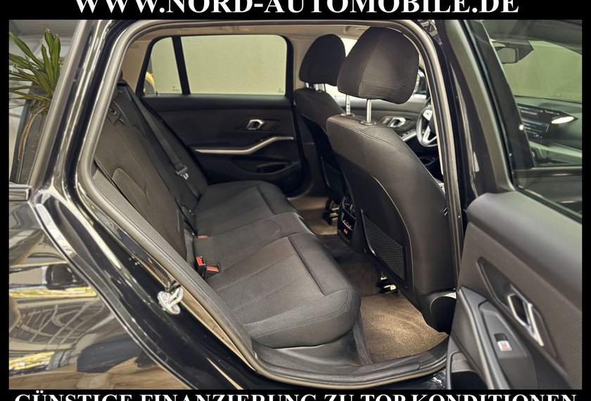 BMW 320 320 d Touring *AHK*ACC*LED*Curved*Shadow*MJ2023*