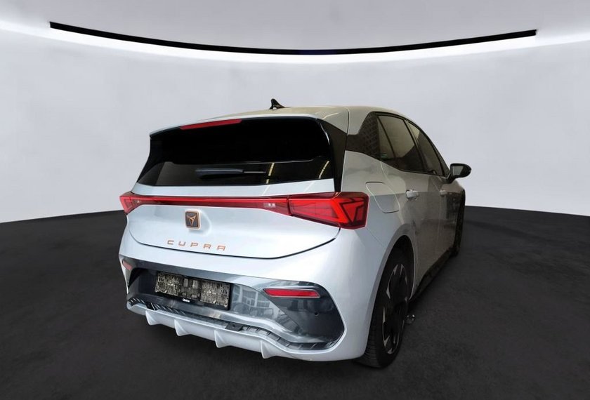 Cupra Born Born 170KW SHZ/LM19/Kamera/ACC/Navi/