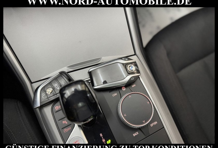 BMW 320 320 d touring Advantage *AHK*PANO*STHZ*ACC