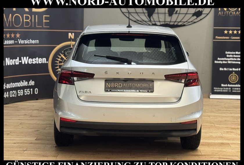 Skoda Fabia Fabia Active 1.0 MPI SmartLink/PDC/Klima/LED