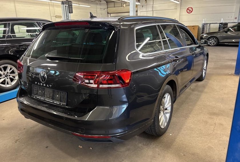 Volkswagen Passat Variant Passat Variant Business 2.0 TDI DSG AHK/Kamera/