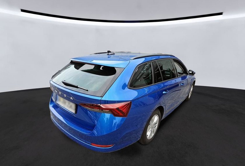Skoda Octavia Octavia Combi 2.0 TDI DSG Ambition DSG Kamera