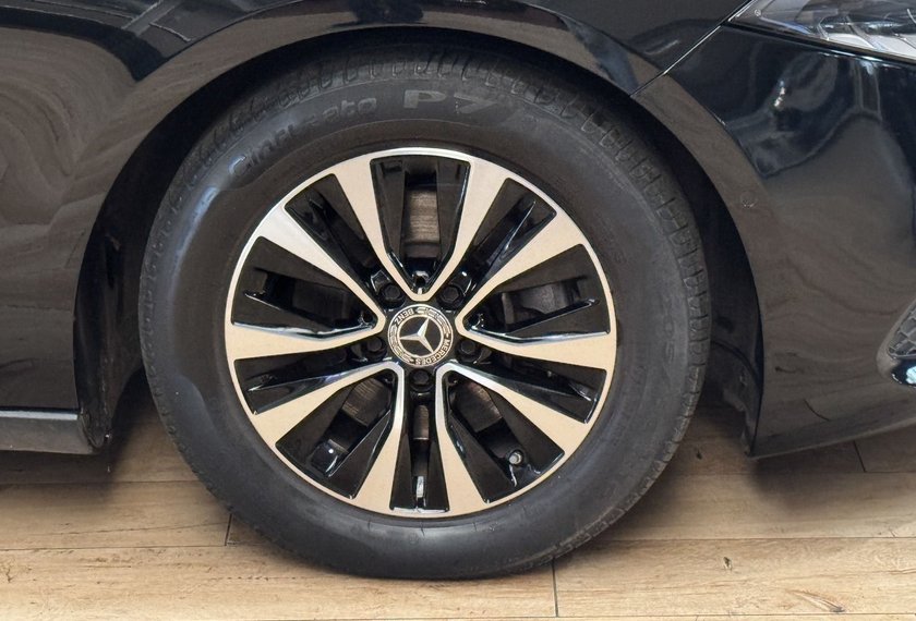 Mercedes-Benz A 200 A 200 d Entry *LED*MBUX*AHK*Kamera*Spur*SHZ*