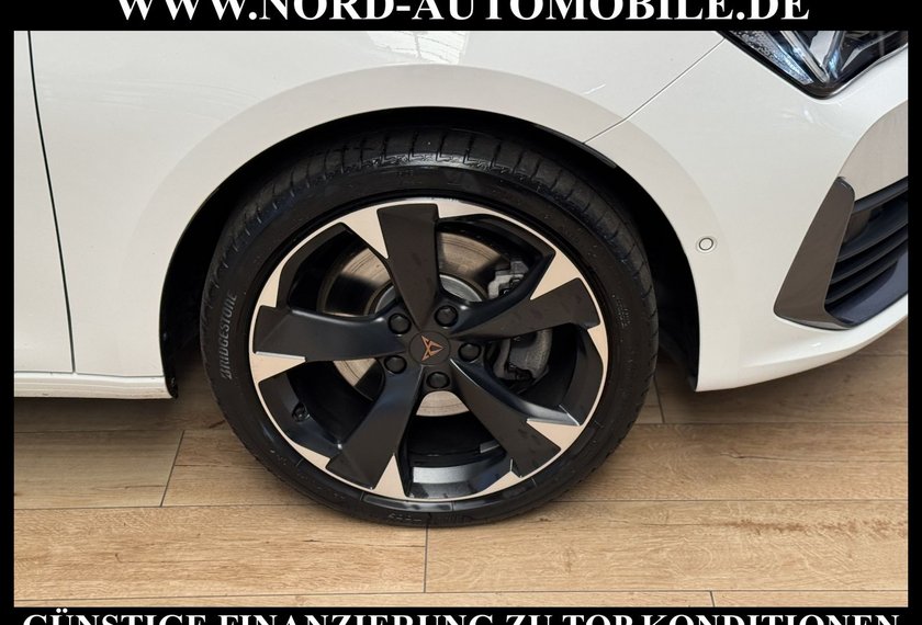Cupra Leon Leon 1.4 TSI e-Hybrid DSG Kamera/18/Navi/