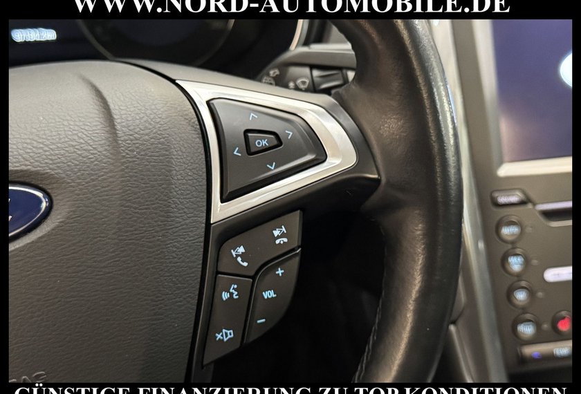 Ford Mondeo Mondeo Lim. 2.0 EB Titanium *PANO*LEDER*ACC*LED*