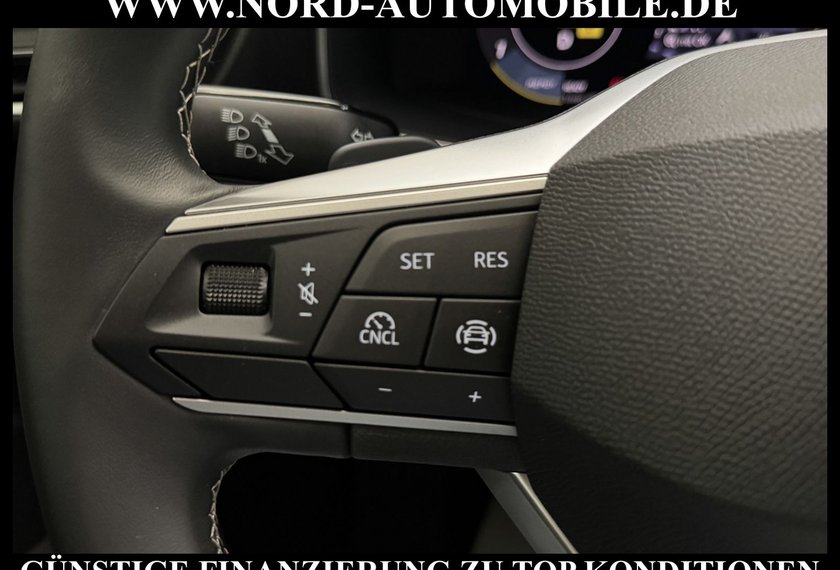 Seat Leon Leon SP Style 1.5 eTSI DSG Kamera/Navi/LED/