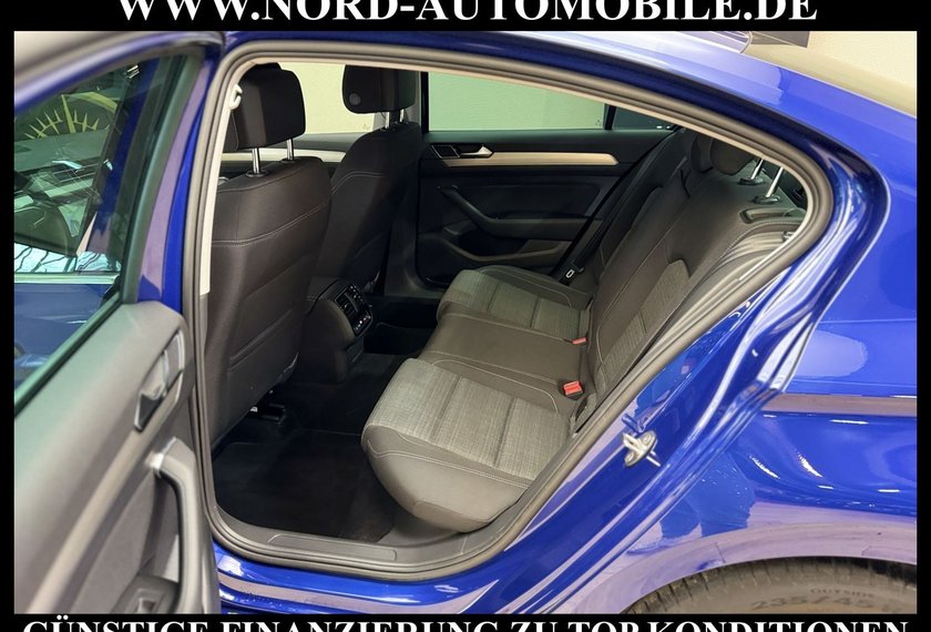 Volkswagen Passat Passat Lim. 2.0 TDI DSG R-Line Dig.Cockpit/StHz/