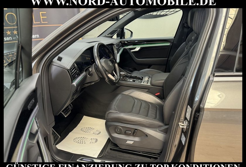 Volkswagen Touareg Touareg 3.0 TDI R-Line Black Style Luft/22/Innov