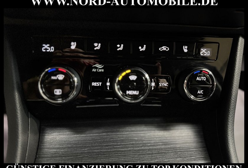 Skoda Superb Superb Combi 2.0 TDI DSG PREMIUM *AHK*LED*KAM* P