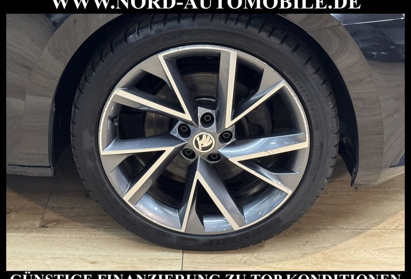 Skoda Superb Superb Combi SPORTLINE 4x4 DSG *AHK*PANO*ACC*