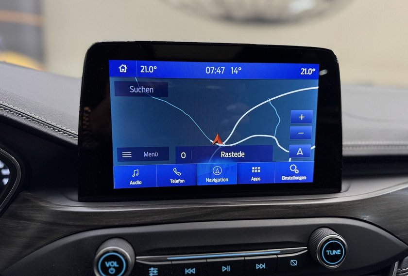 Ford Focus Focus Lim VIGNALE 1.5 EB *AHK*PANO*SCHÖN VOLL*