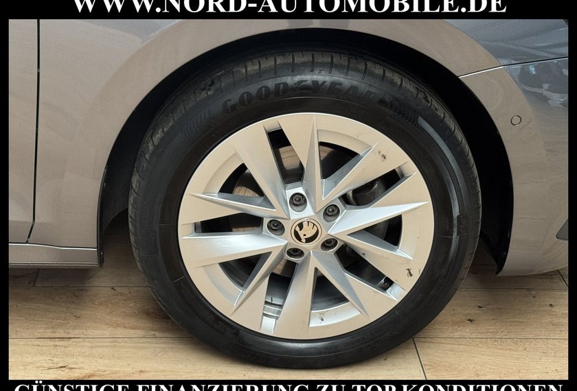 Skoda Octavia Octavia Combi Style 1.5 TSI e-TEC DSG Head-Up