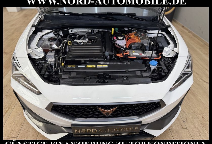 Cupra Leon Leon 1.4 TSI e-HYBRID DSG VZ Navi/LED/SHZ/19