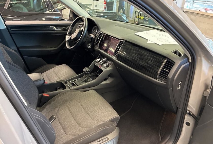 Skoda Kodiaq Kodiaq Style 2.0 TDI DSG AHK/StHz/Navi/LED/18