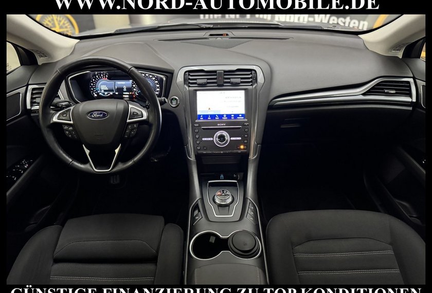 Ford Mondeo Mondeo Turnier 2.0 EB Titanium *AHK*ACC*PANO*LED