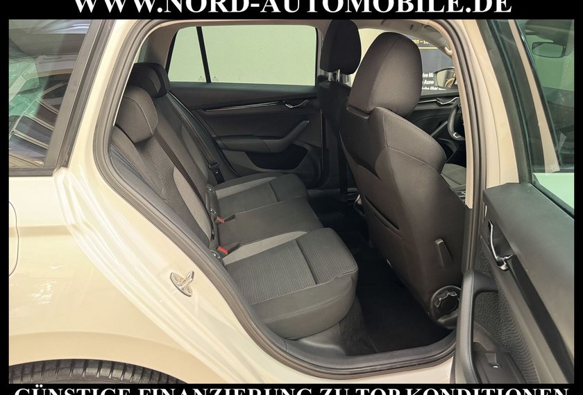 Skoda Octavia Octavia iV Combi Ambition 1.4 TSI DSG Virt.Cockp