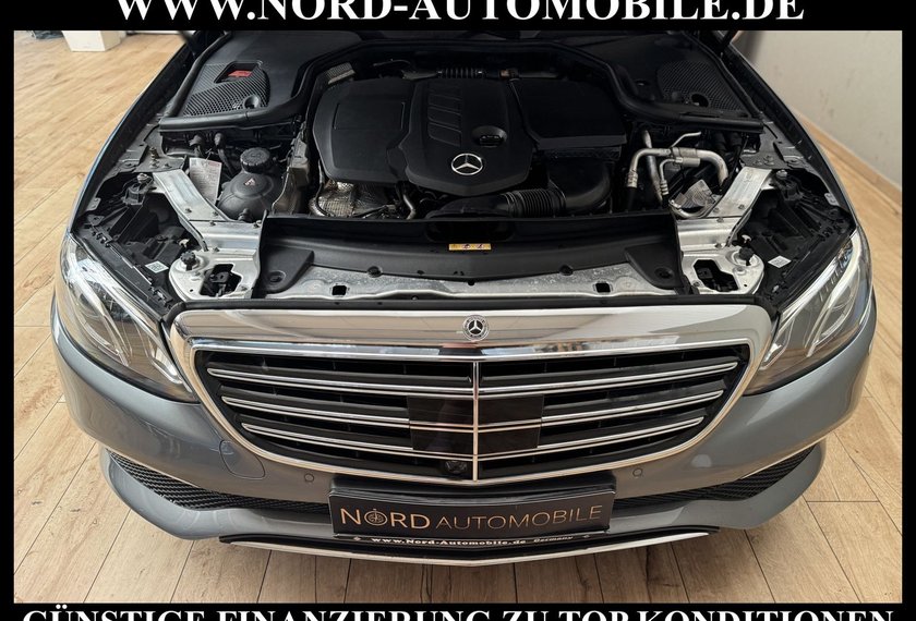Mercedes-Benz E 220 E 220 d Lim. Exclusive *Distro+*Comand*360°*LED*