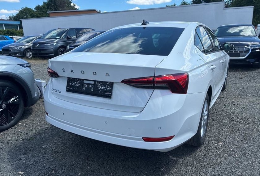 Skoda Octavia Octavia Limousine Ambition 2.0 TDI DSG Virt.Cock