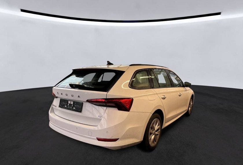 Skoda Octavia Octavia iV Combi Ambition 1.4TSI DSG Navi/LED/