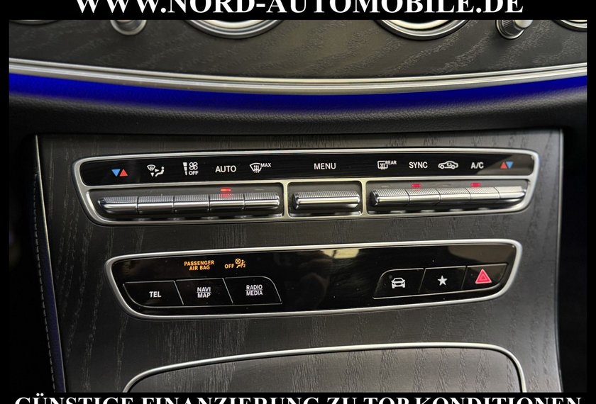 Mercedes-Benz E 220 E 220 d T AMG *LED*AHK*Schiebedach*Kam*19ZOLL*