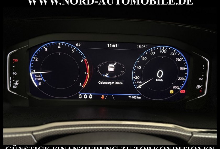 Volkswagen Touran Touran R-LINE 1.5 TSI *AHK*18Z*LED*ACC*UPE:46