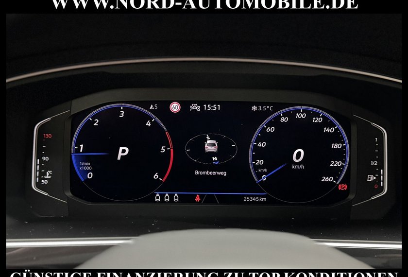 Volkswagen Tiguan Tiguan R-Line 2.0 TDI DSG Matrix/Kamera/Sid&amp;Lane