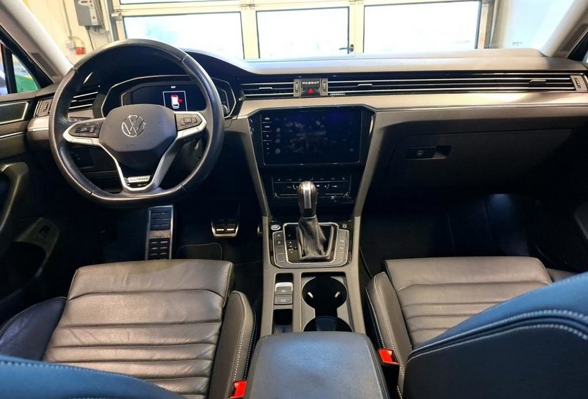 Volkswagen Passat Alltrack Passat Alltrack 4MOT 2.0 TDI DSG Leder/19/Matrix