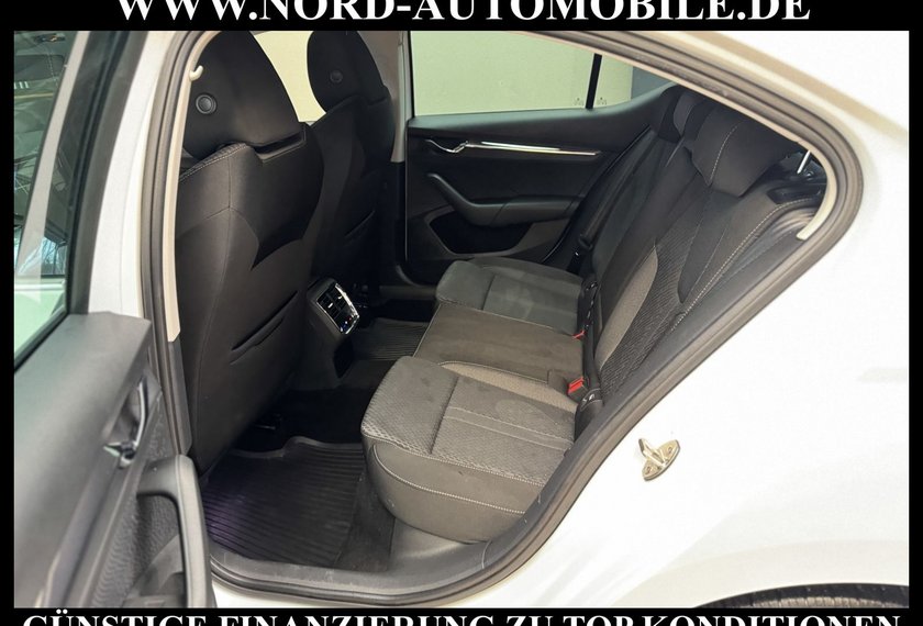 Skoda Octavia Octavia iV Limousine 1.4TSI Hybrid Kamera/HeadUp