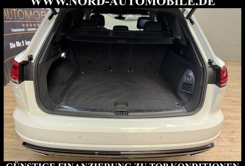 Volkswagen Touareg Touareg 3.0TDI R-Line 4MOT Luft/AHK/ACC/20/Leder