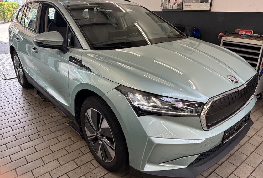 Skoda Enyaq Enyaq iV 50 Loft Teilleder/Navi/LED/19