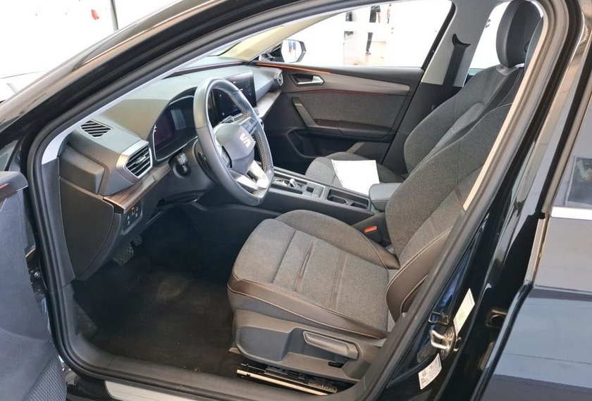 Seat Leon Leon SP 1.0 eTSI Xcellence DSG Kamera/Navi/LED/