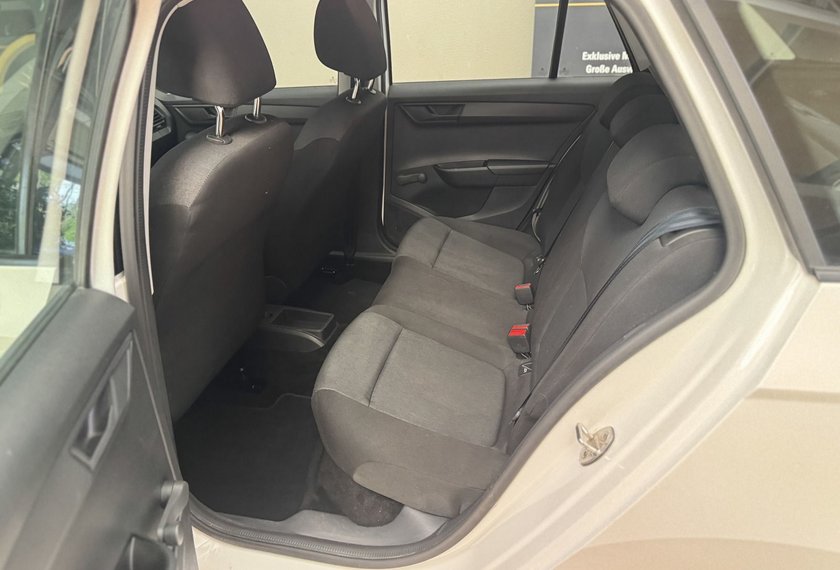 Skoda Fabia Fabia Combi Active 1.0 MPI Klima/SHZ/PDC
