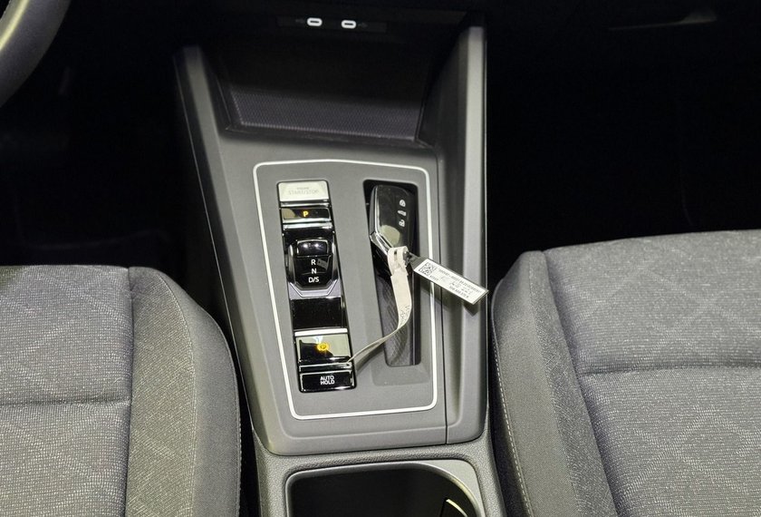 Volkswagen Golf Golf Variant Life 1.5 eTSI DSG AHK/Navi/LED/