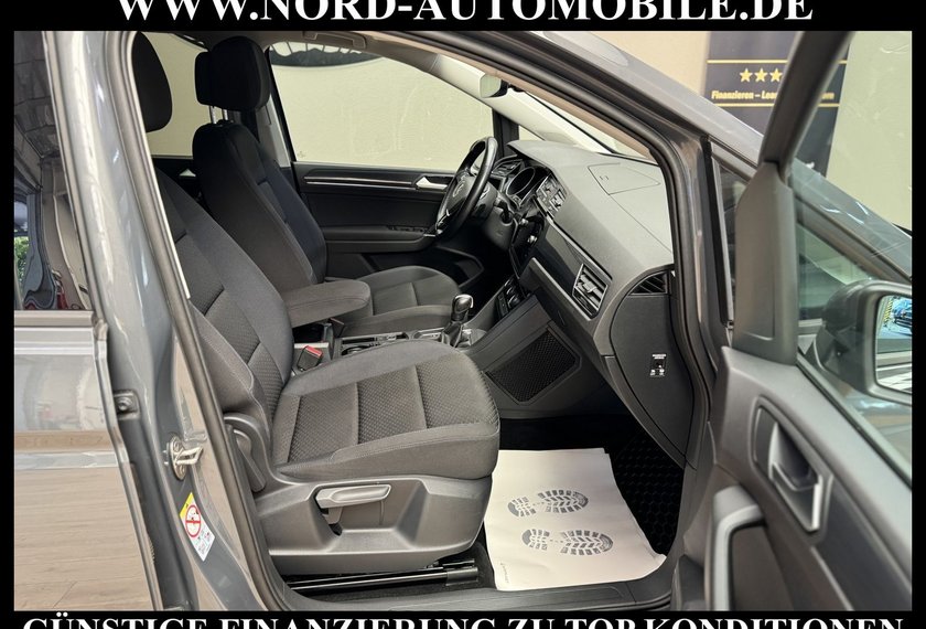 Volkswagen Touran Touran 1.5 TSI DSG R-Line Kamer/AHK/Navi/LED/18