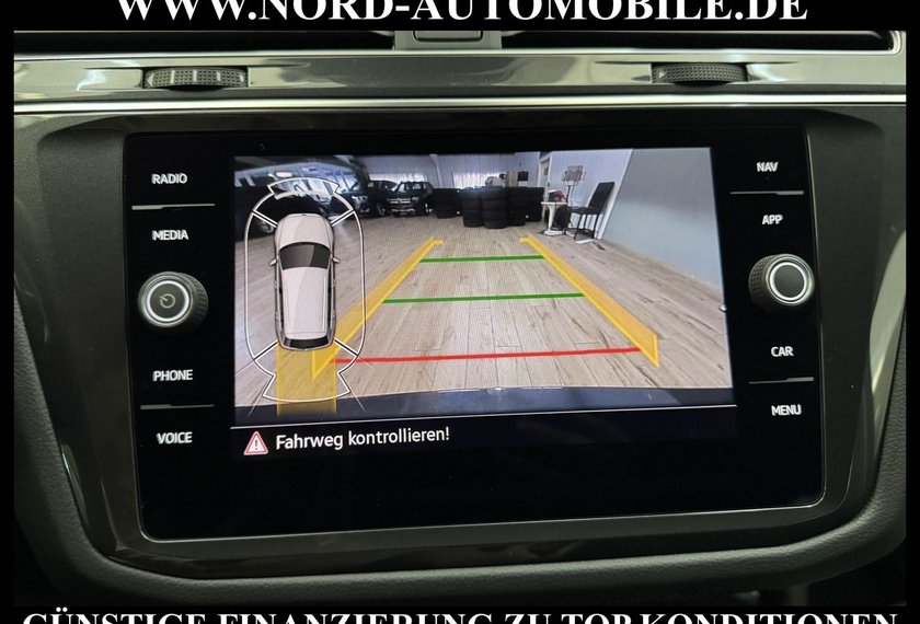 Volkswagen Tiguan Tiguan Elegance 4MOT 2.0 TDI DSG AHK/Kamera/StHZ