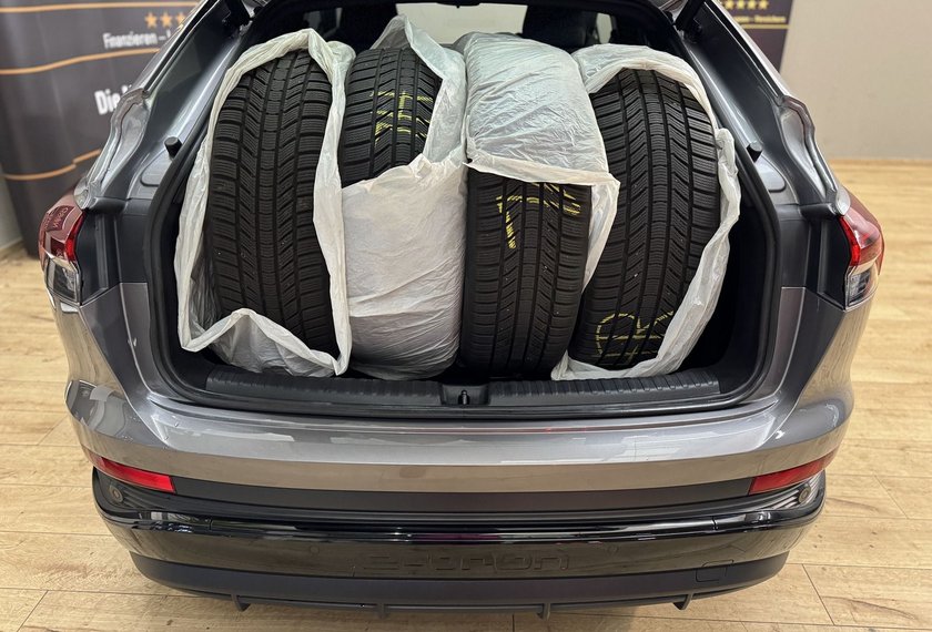 Audi Q4 e-tron Q4 e-tron 35 Sportback Edition One S-Line Matrix