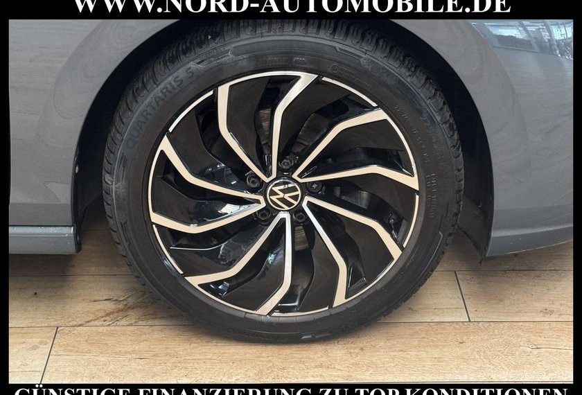 Volkswagen Golf Golf VIII 1.5 TSI Active Kamera/ACC/Navi/LED/17