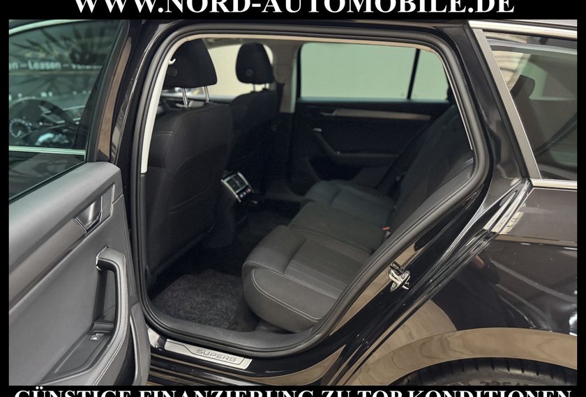 Skoda Superb Superb Combi Style 2.0 TDI DSG Pano/AHK/Kamera/